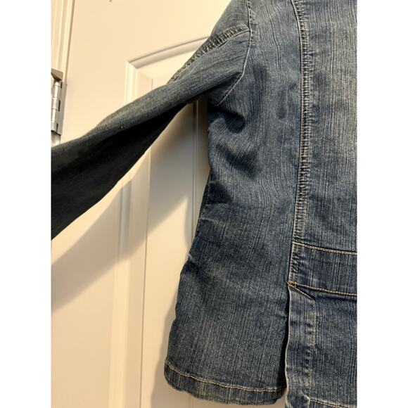 Jean Jacket by Hydraulic Size Large with cute fabric rose / flower Denim - Picture 8 of 11
